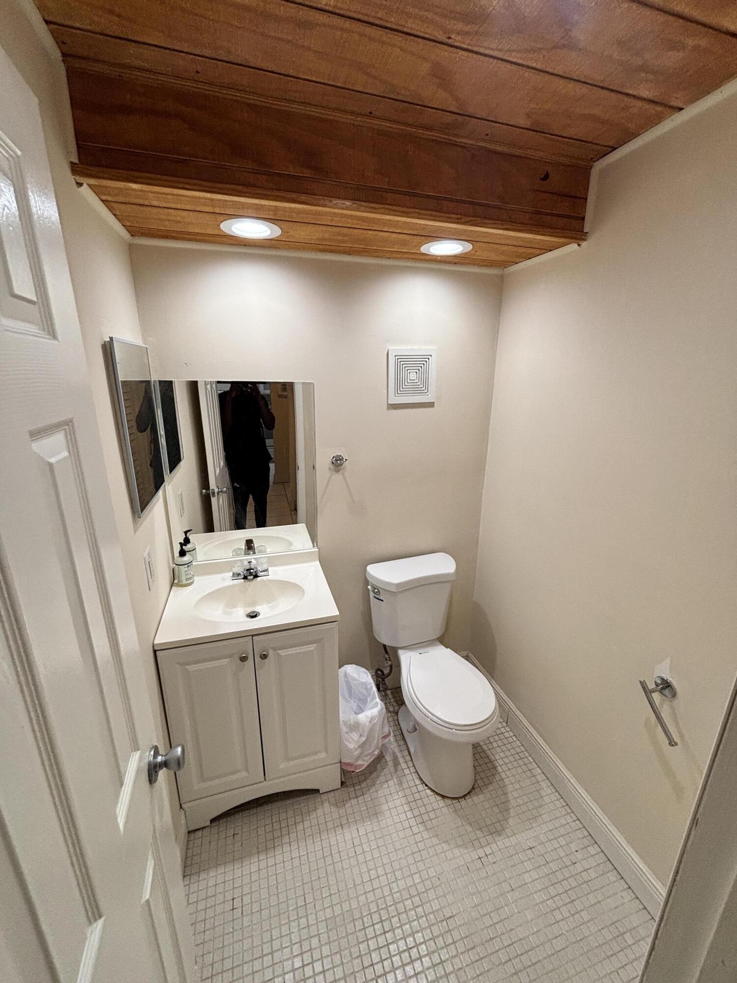 CYPRESS CHASE NORTH NO 4 CONDO - Residential