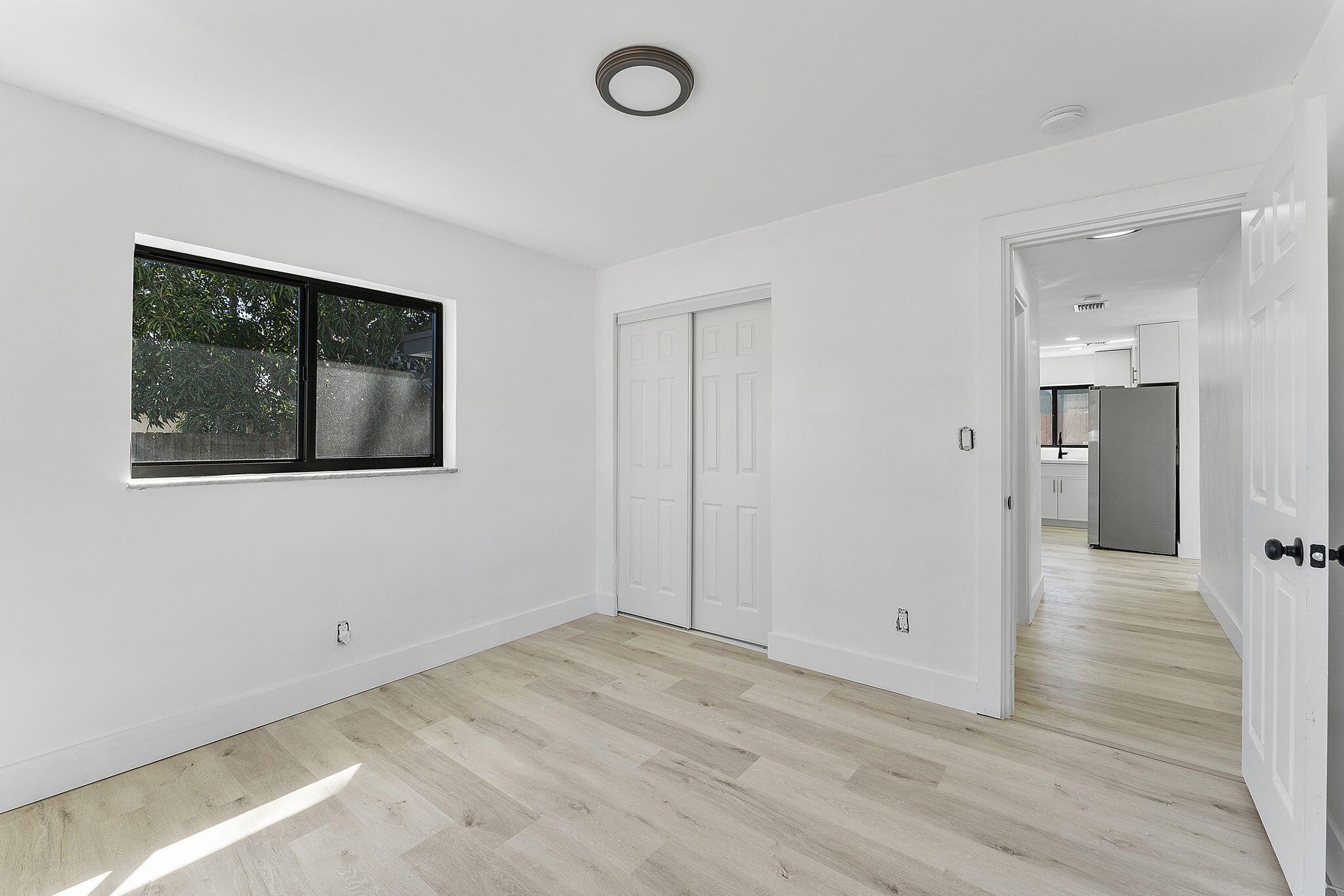 COLLEGE PARK ESTATES - Residential Lease