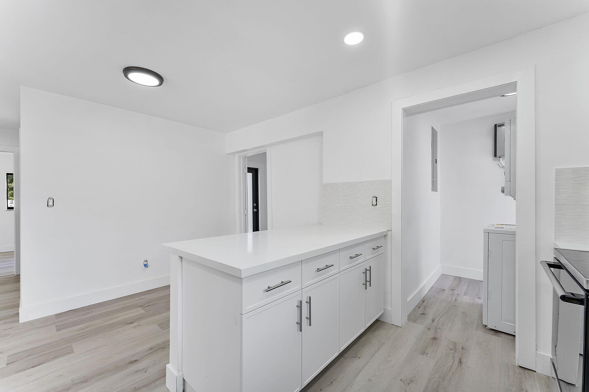 COLLEGE PARK ESTATES - Residential Lease