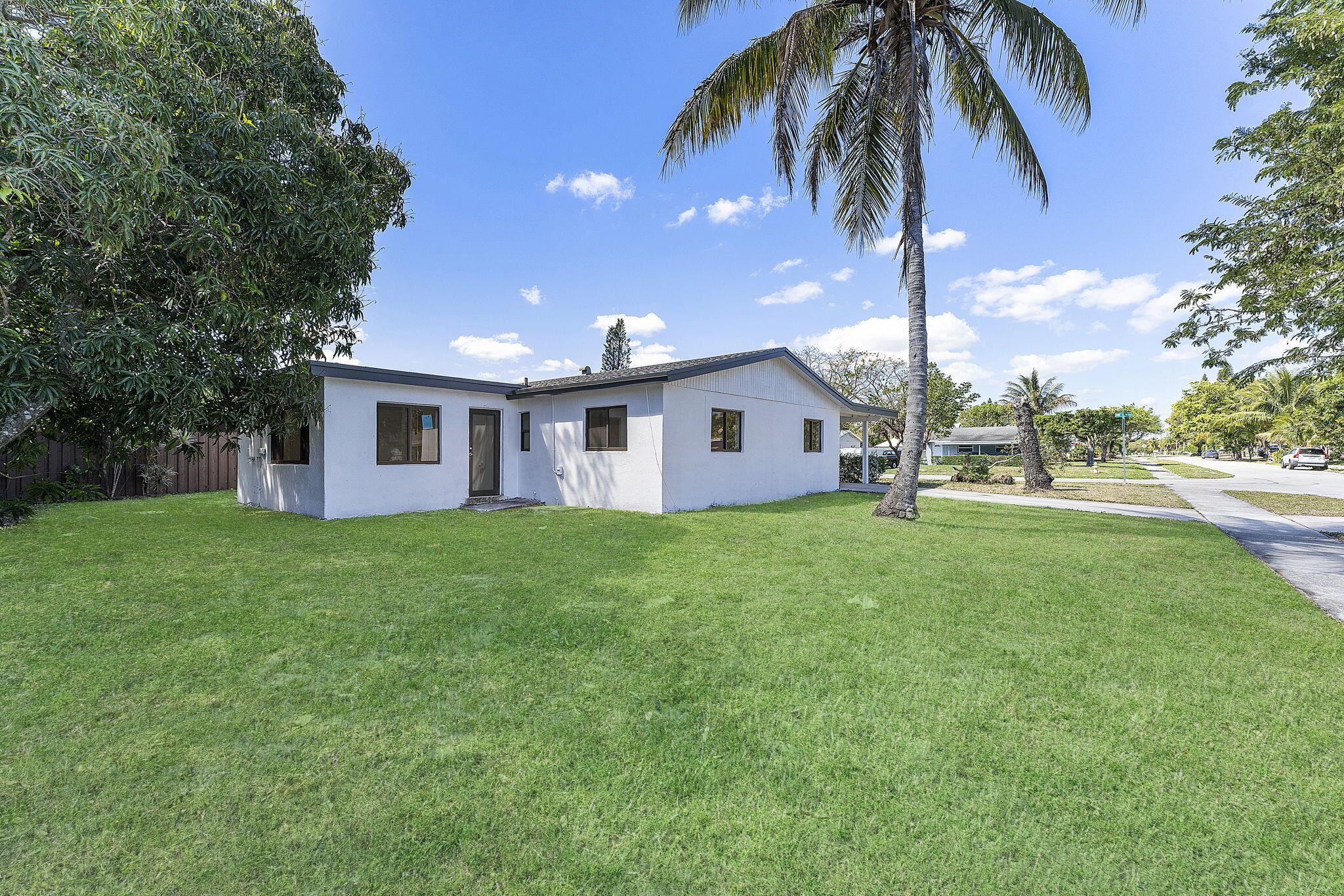 COLLEGE PARK ESTATES - Residential Lease