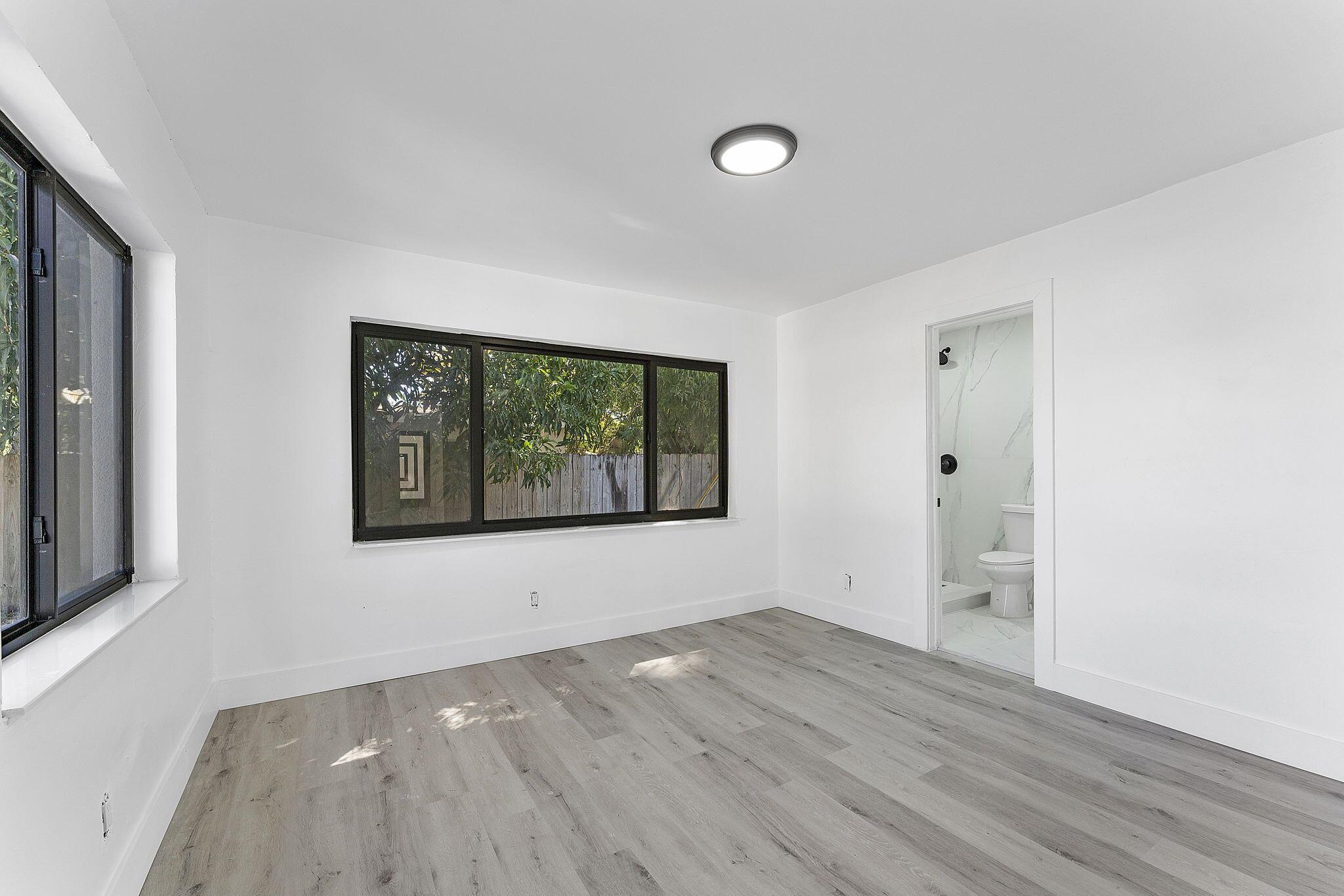 COLLEGE PARK ESTATES - Residential Lease