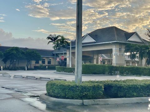 4501 Fountains Drive 106 Lake Worth FL 33467