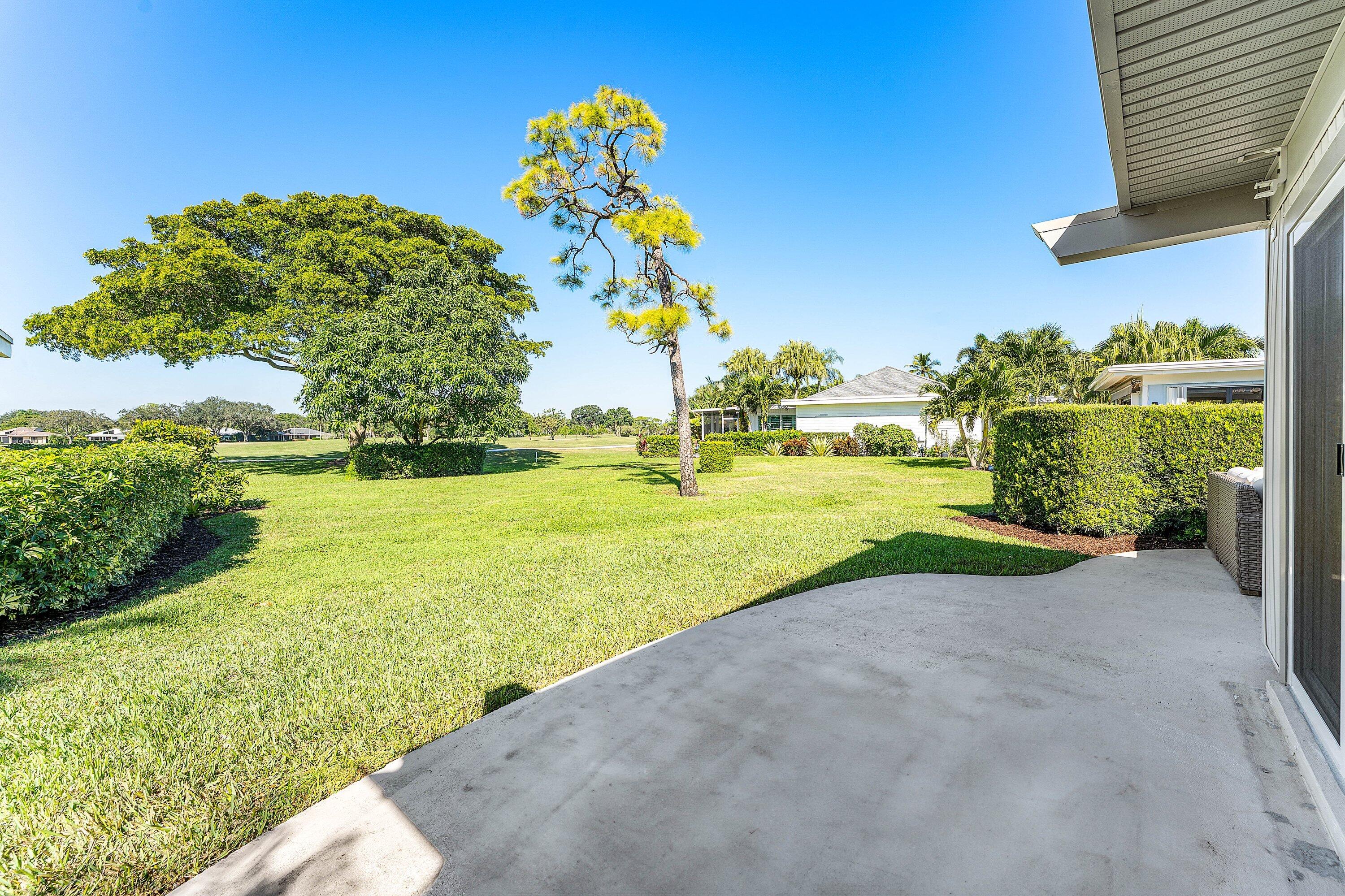 EASTPOINTE COUNTRY CLUB 1 - Residential