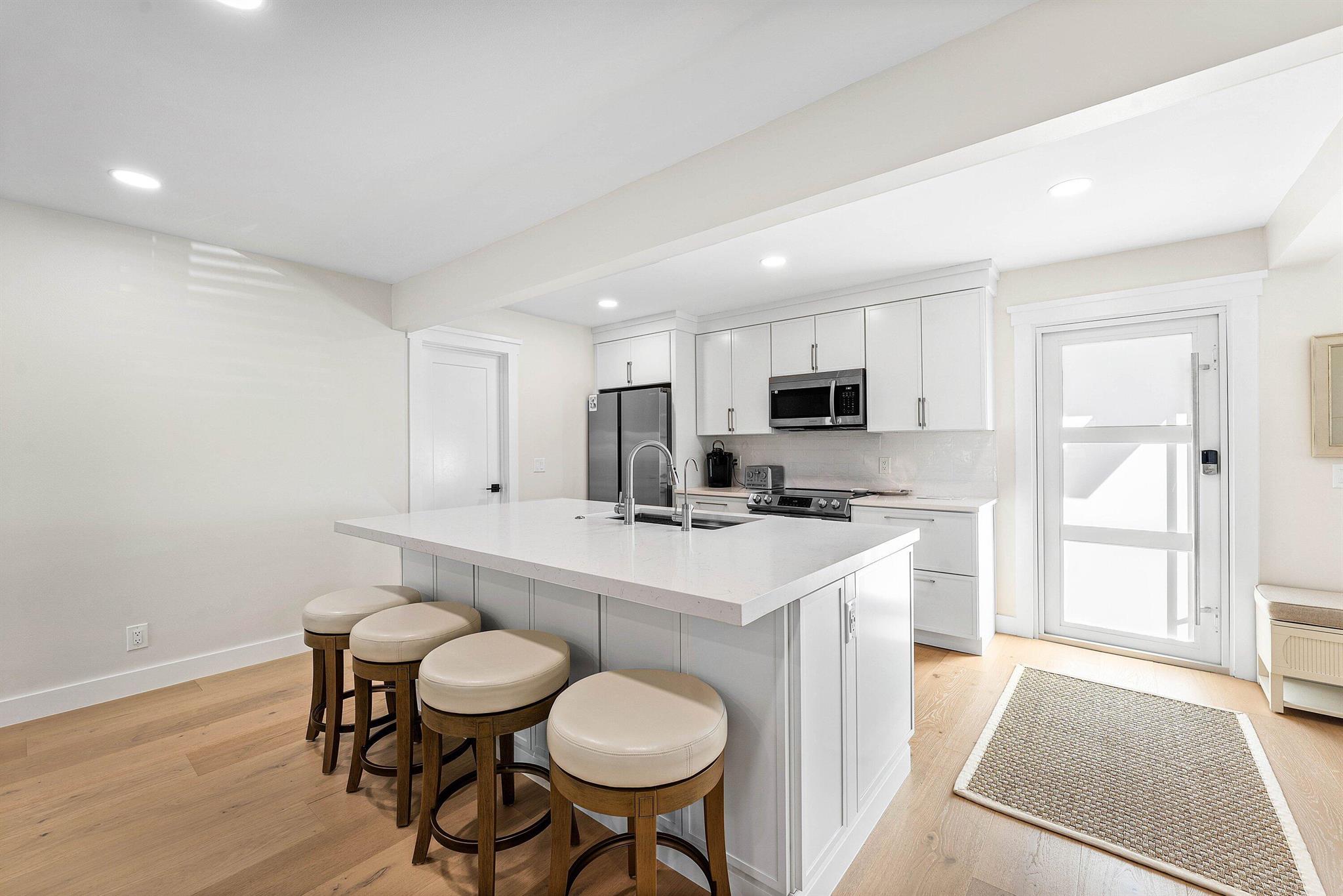 EASTPOINTE COUNTRY CLUB 1 - Residential