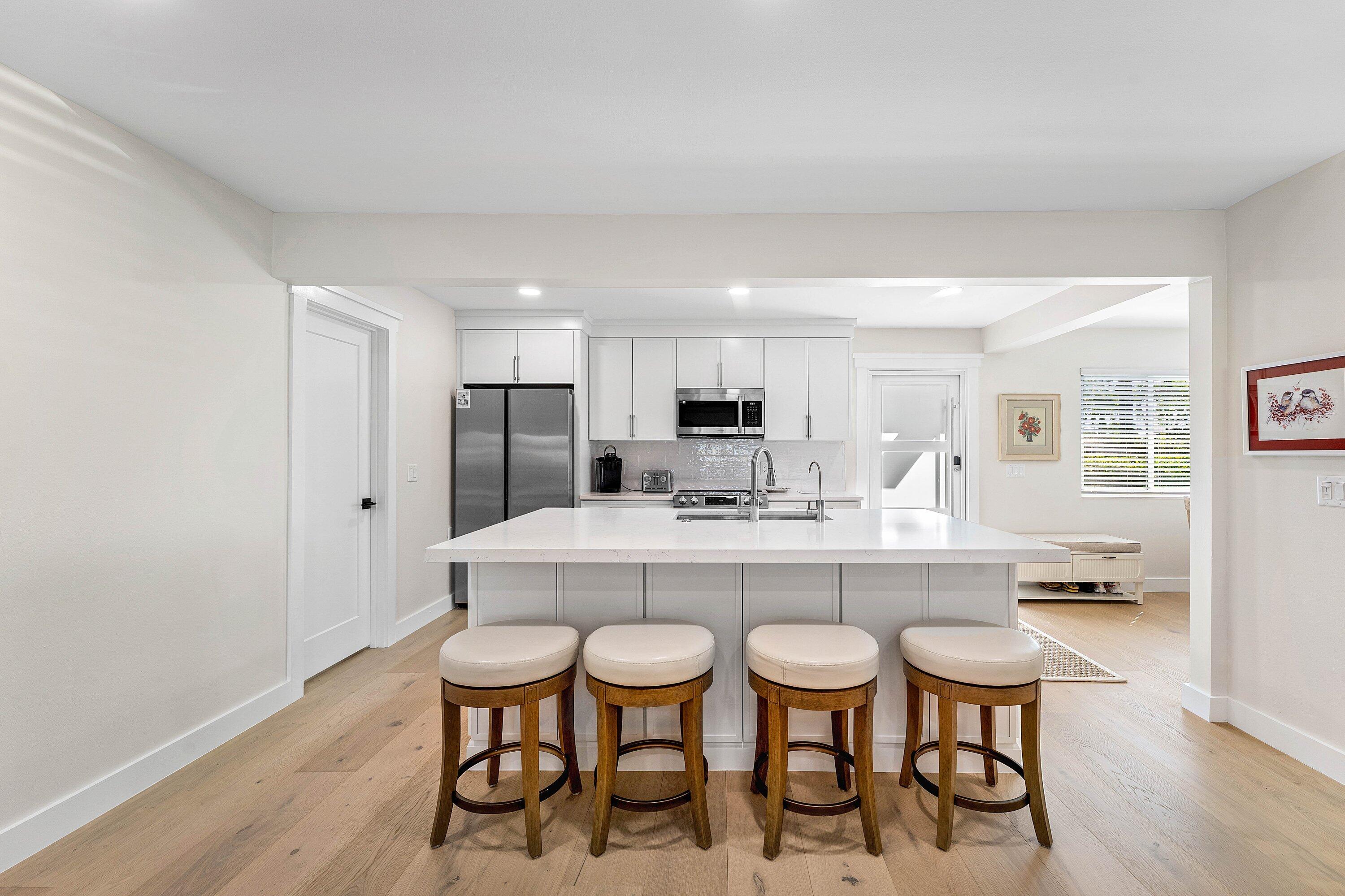 EASTPOINTE COUNTRY CLUB 1 - Residential