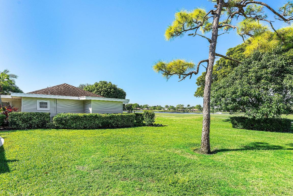 EASTPOINTE COUNTRY CLUB 1 - Residential