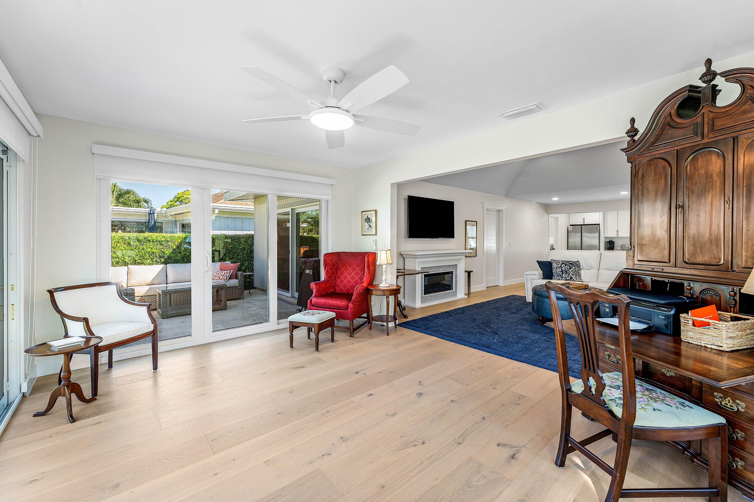 EASTPOINTE COUNTRY CLUB 1 - Residential