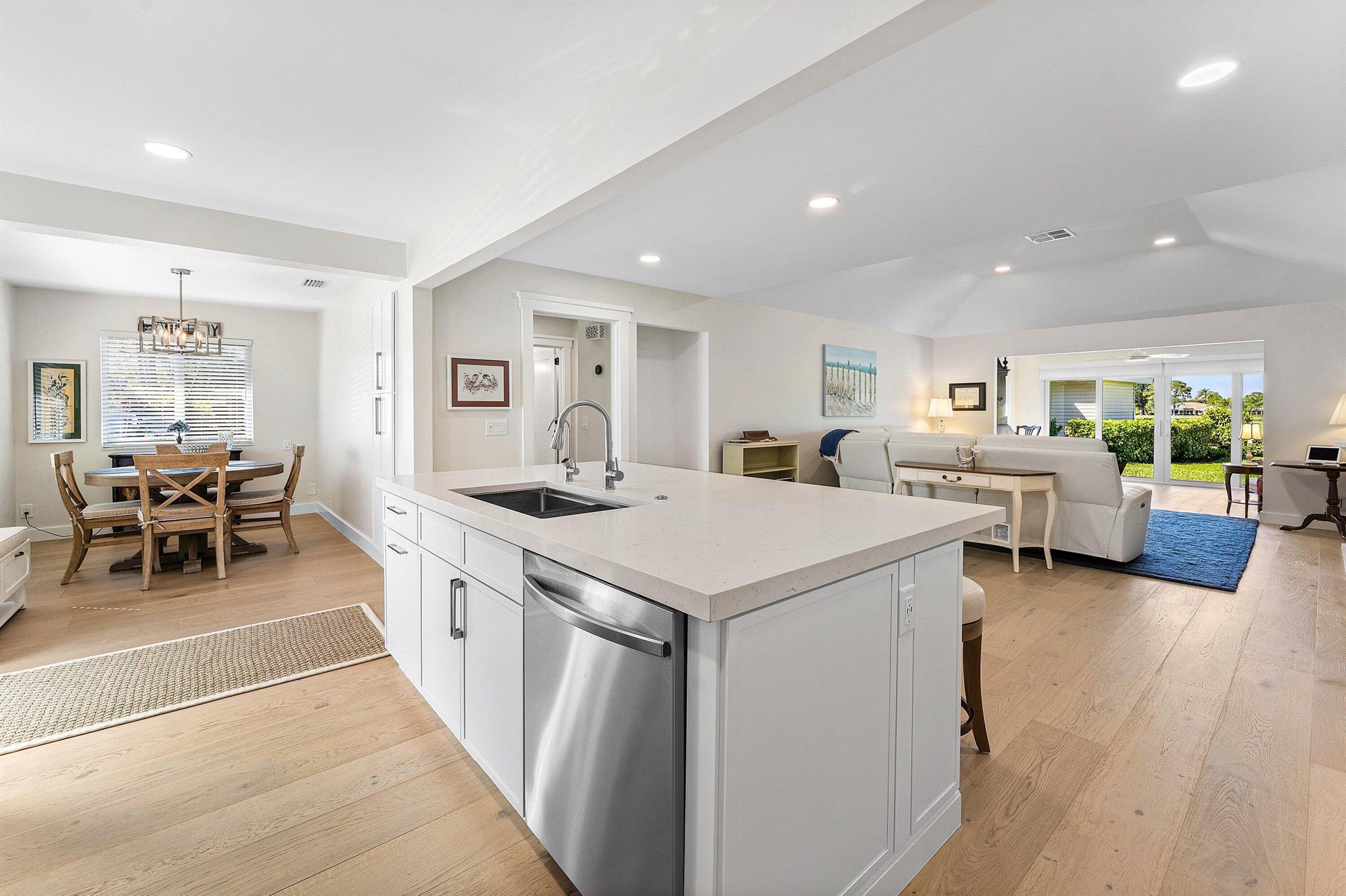 EASTPOINTE COUNTRY CLUB 1 - Residential