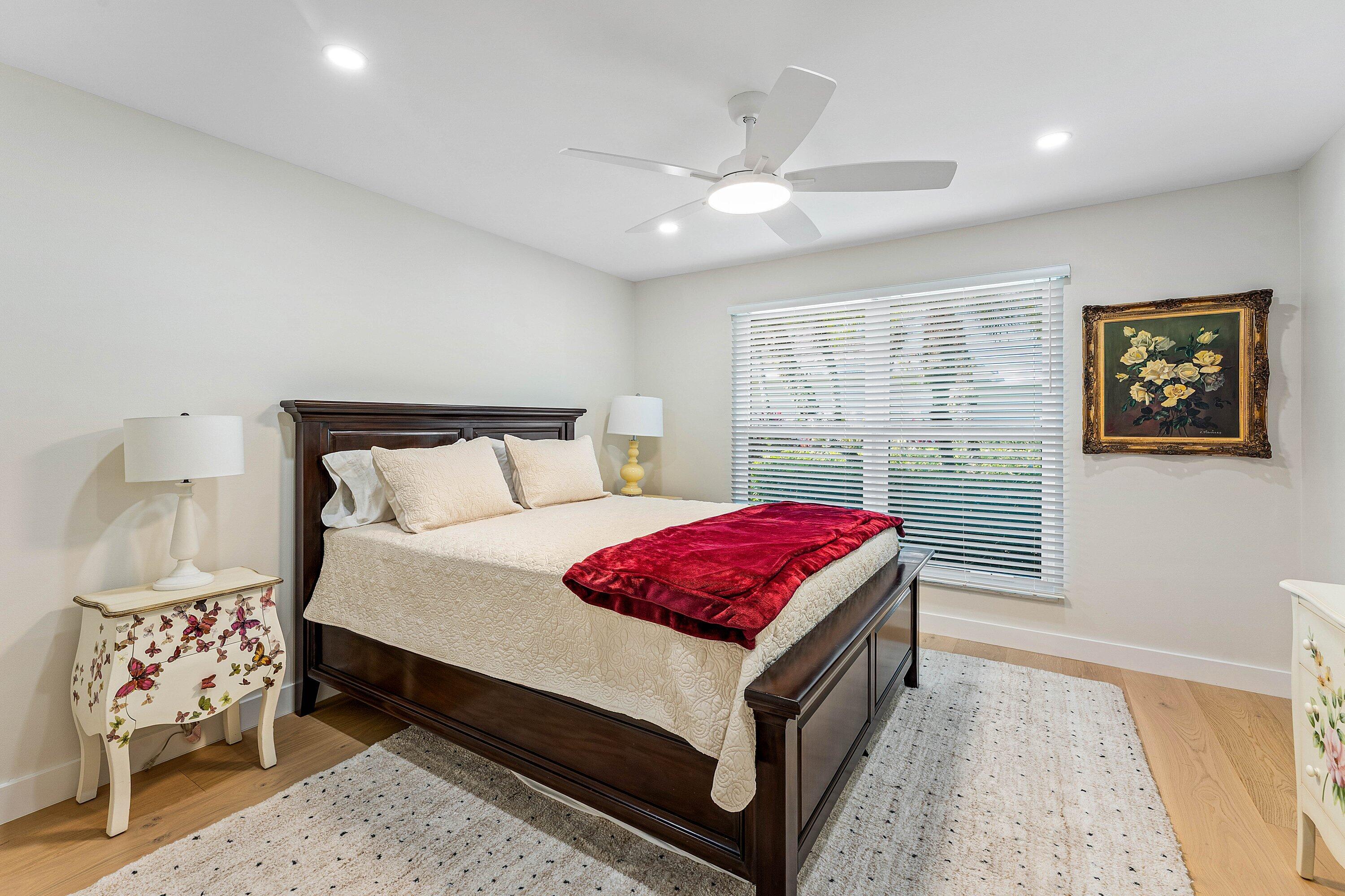 EASTPOINTE COUNTRY CLUB 1 - Residential