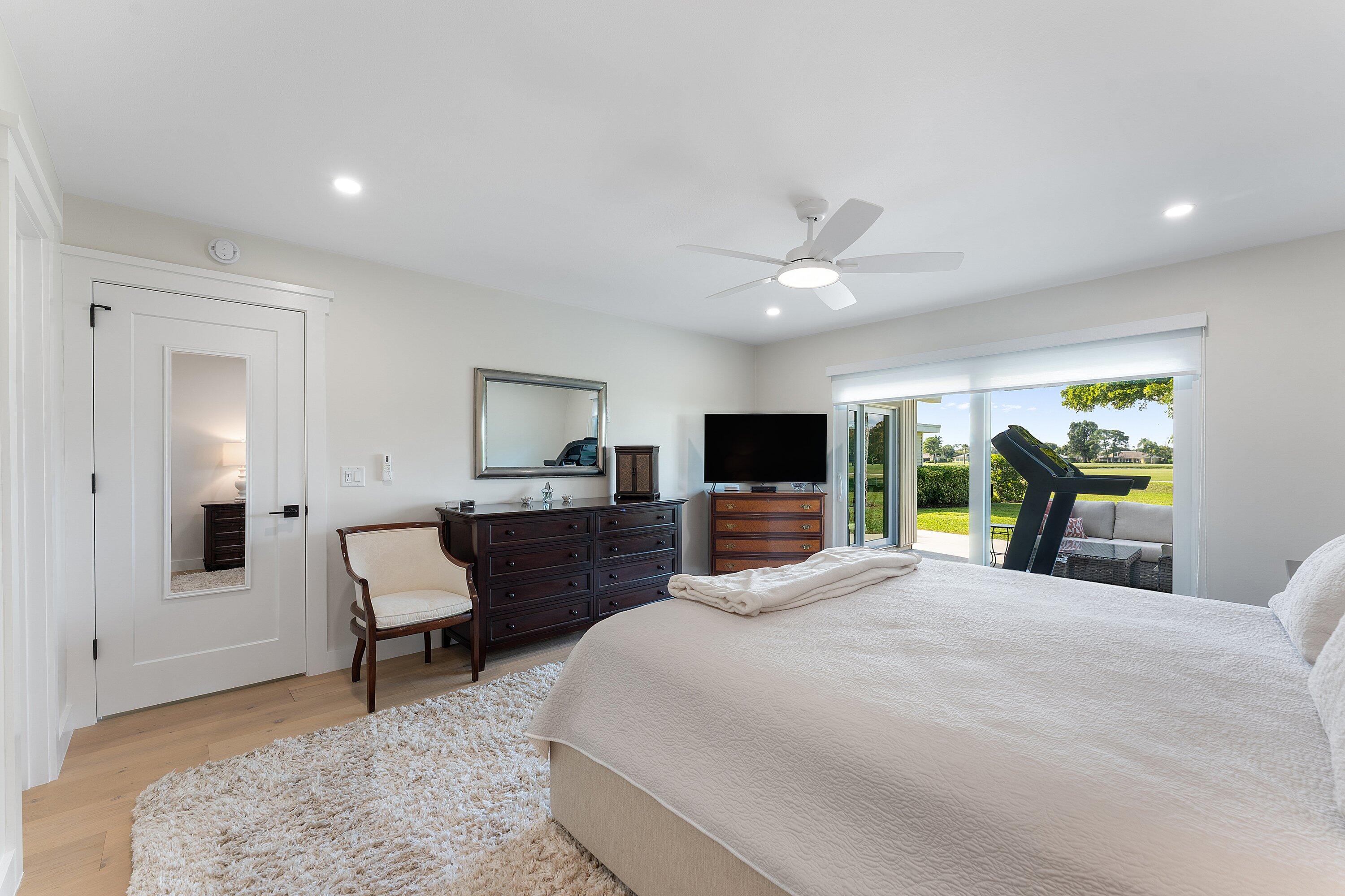 EASTPOINTE COUNTRY CLUB 1 - Residential