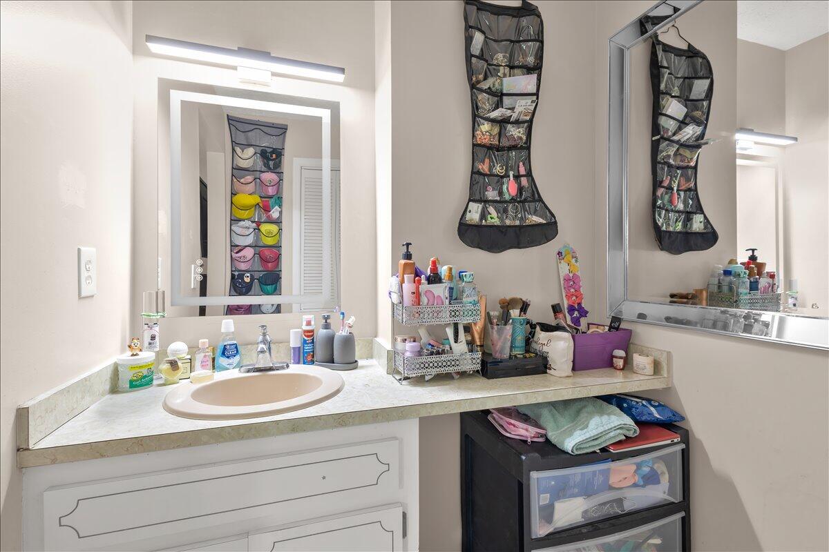 PORT ST LUCIE SECTION 3 - Residential