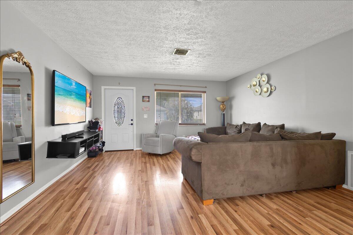 PORT ST LUCIE SECTION 3 - Residential