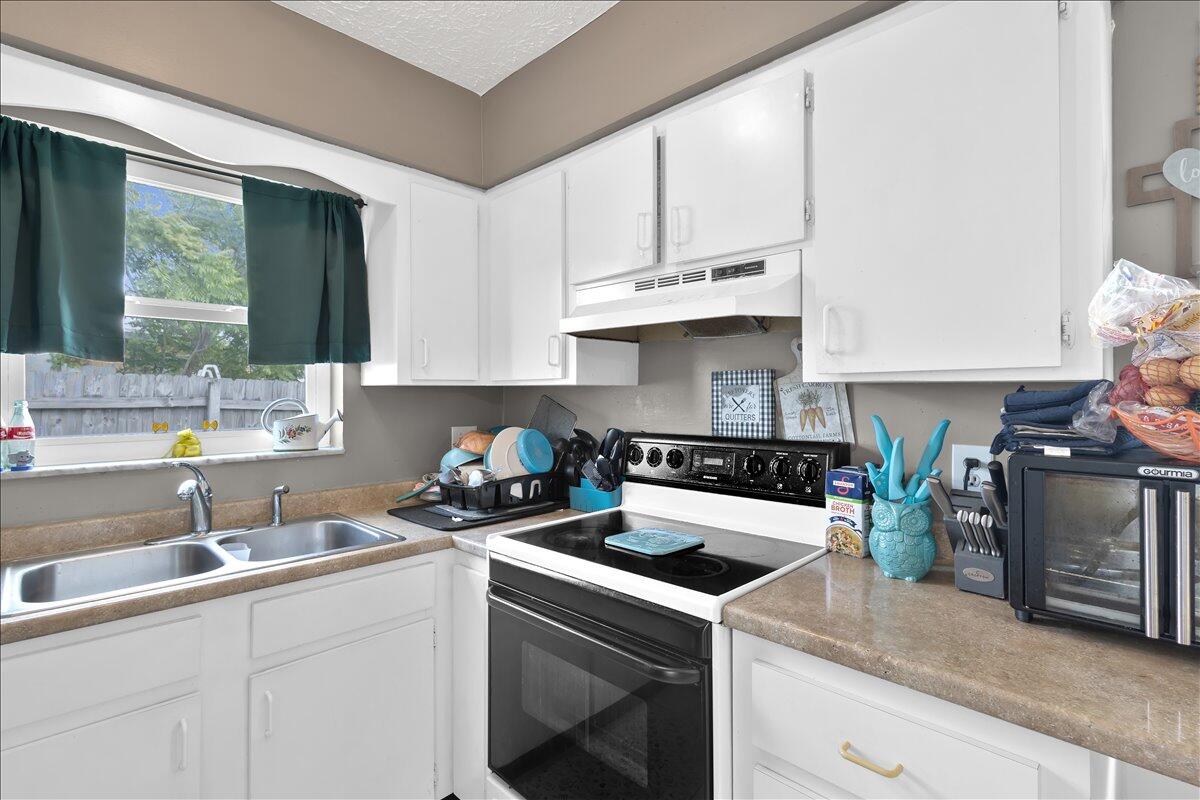 PORT ST LUCIE SECTION 3 - Residential