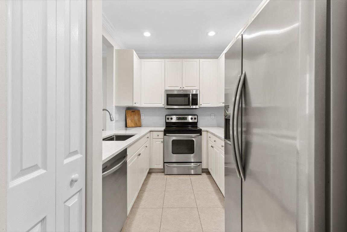 1460 Corbison Point Place