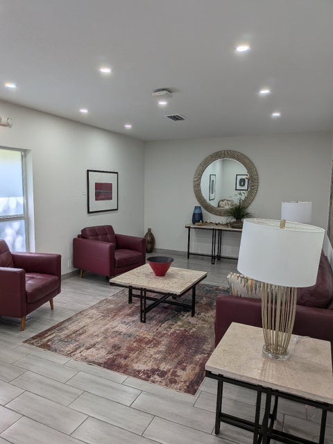 Tiny photo for 907 Cypress Terrace #205, Pompano Beach, FL 33069 (MLS # B26069108)