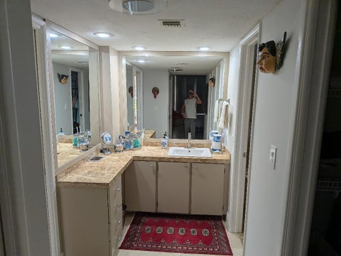 Tiny photo for 907 Cypress Terrace #205, Pompano Beach, FL 33069 (MLS # B26069108)