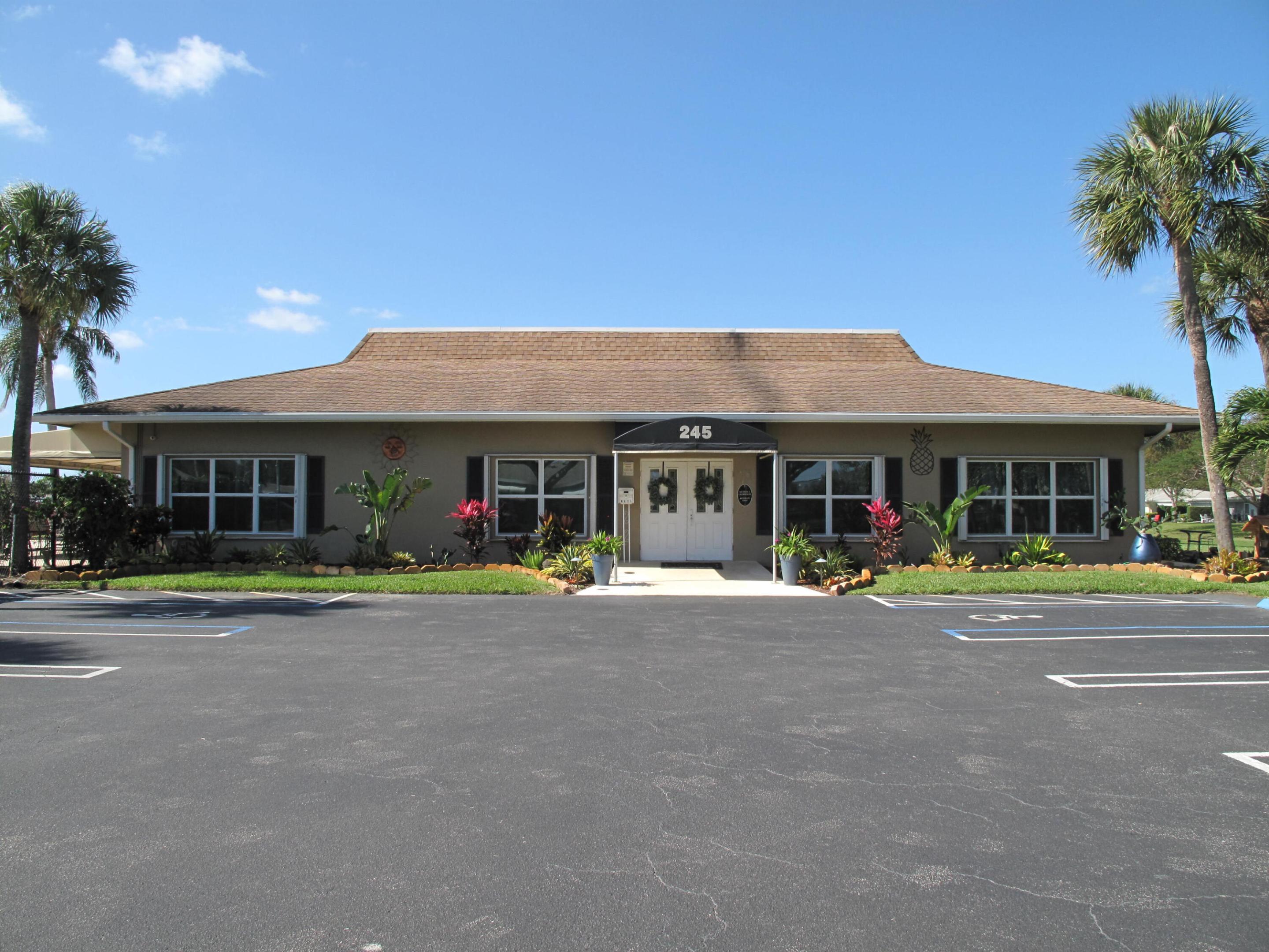 HIGH POINT OF DELRAY BEACH CONDO SEC II - Residential