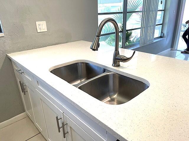 HIGH POINT OF DELRAY BEACH CONDO SEC II - Residential