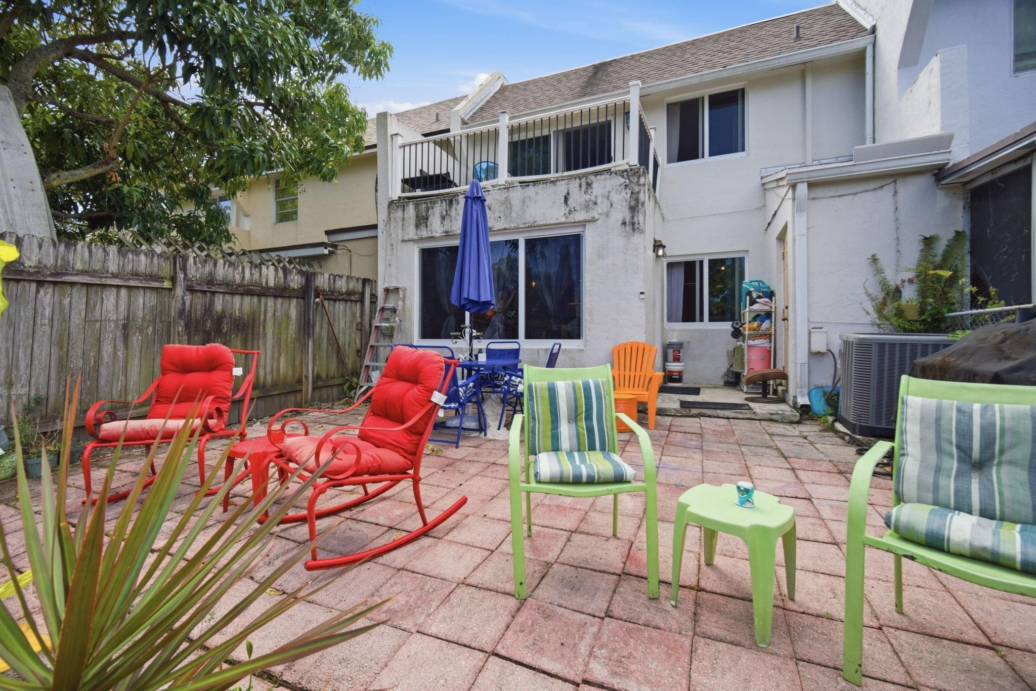 TAM O SHANTER VILLAS - Residential