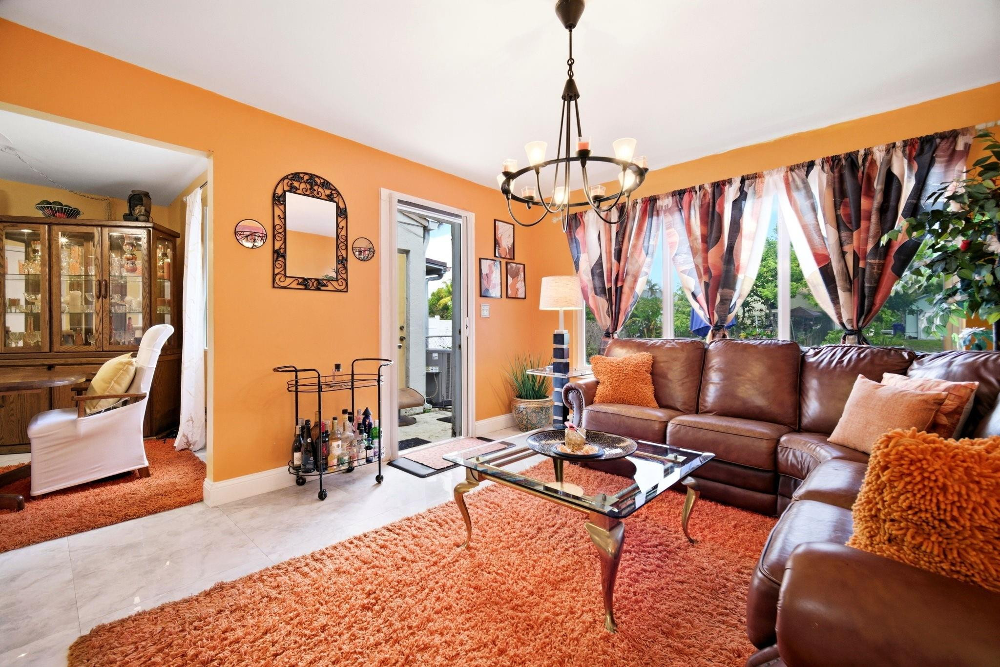 TAM O SHANTER VILLAS - Residential