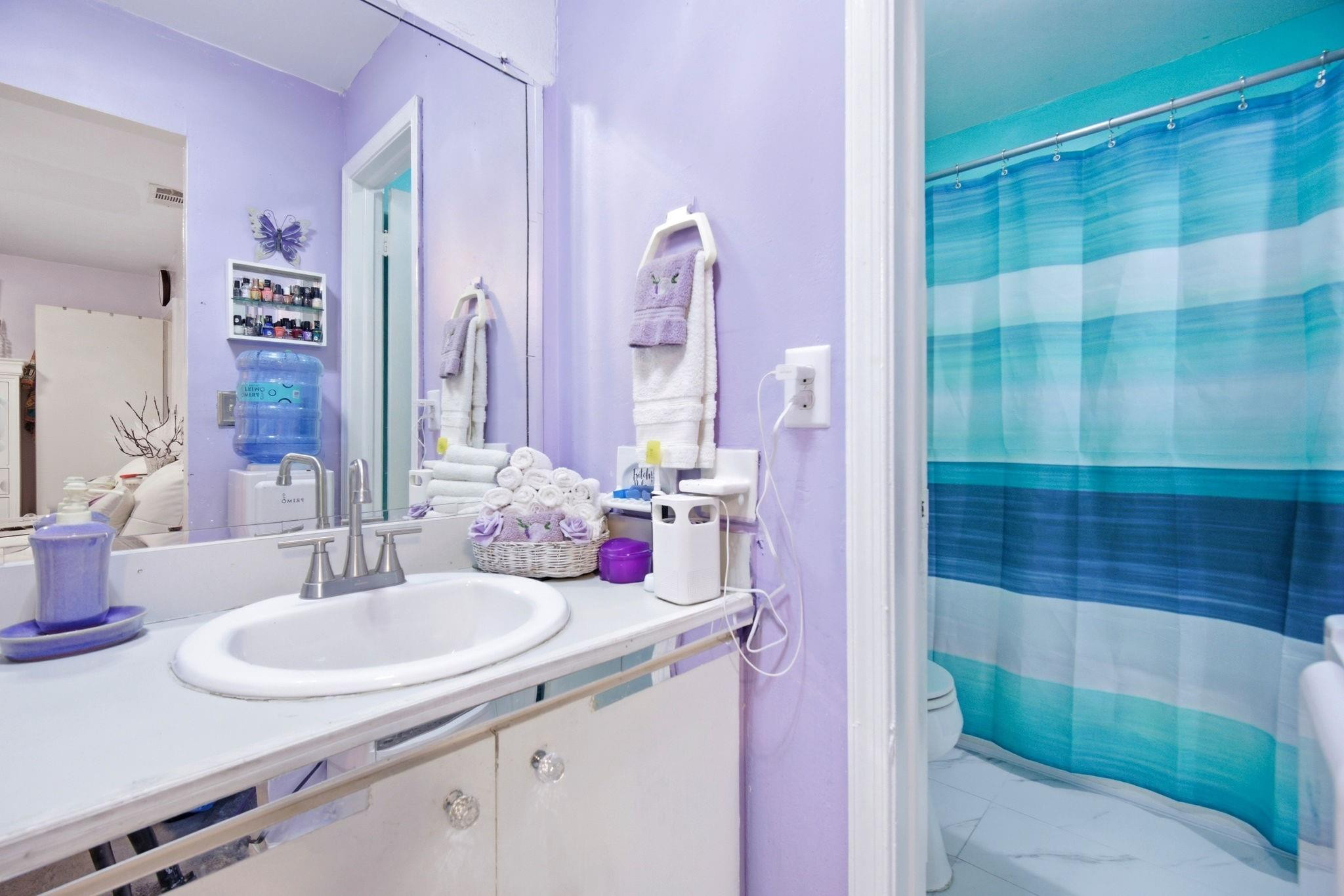 TAM O SHANTER VILLAS - Residential