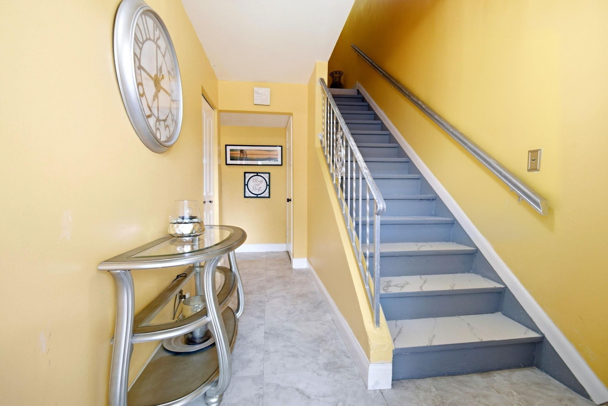 TAM O SHANTER VILLAS - Residential