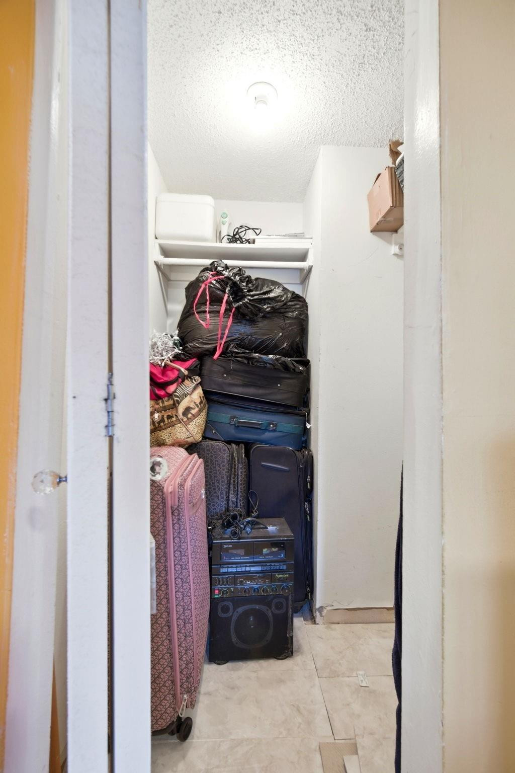 TAM O SHANTER VILLAS - Residential