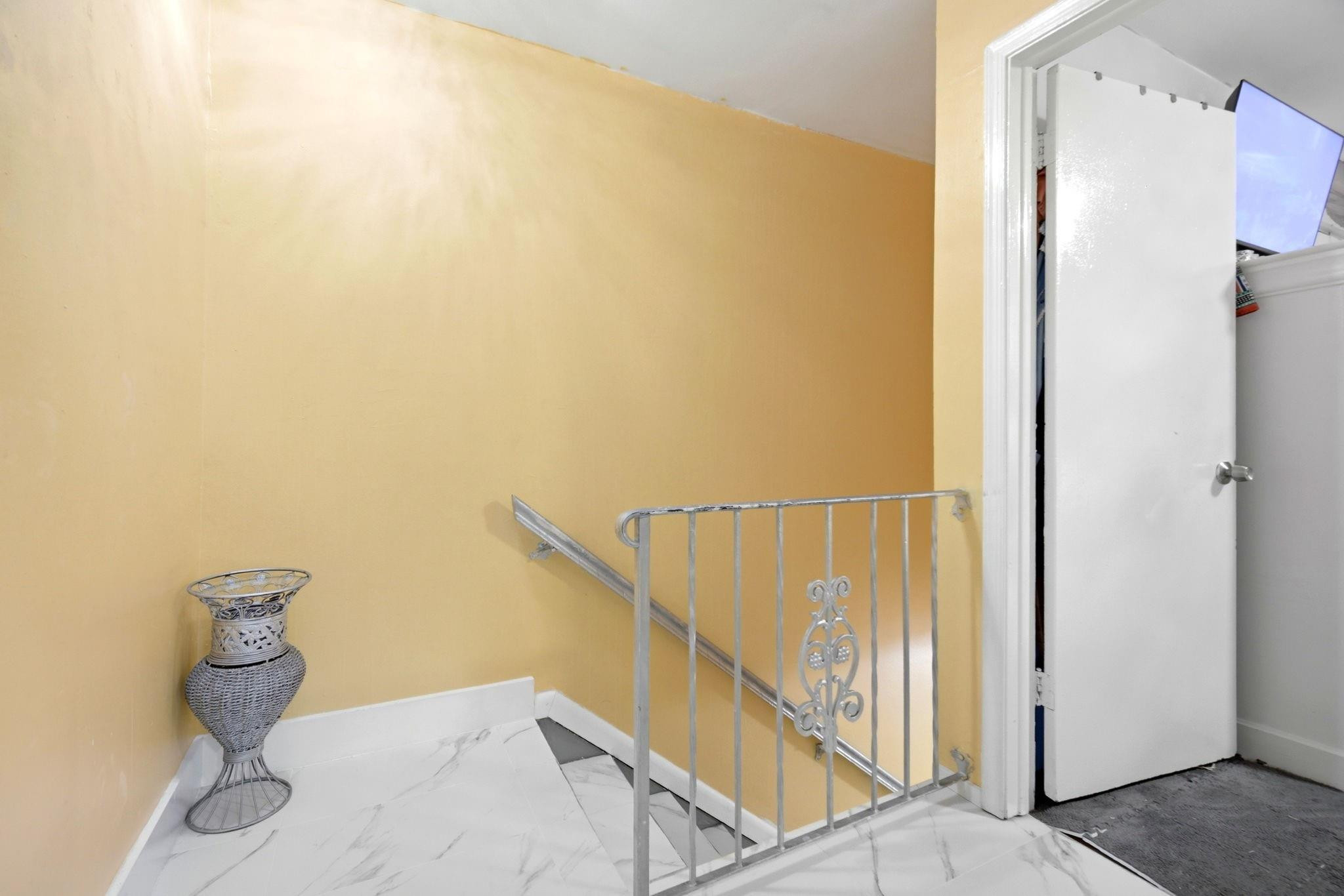 TAM O SHANTER VILLAS - Residential