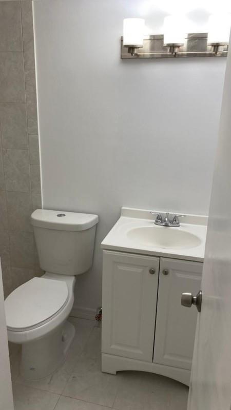 CARIBBEAN BREEZE CONDO - Residential