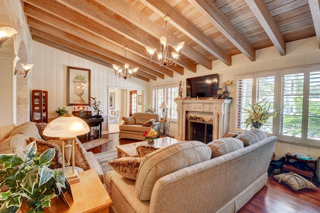 LAKEVIEW HEIGHTS UNIT 1 D - Residential