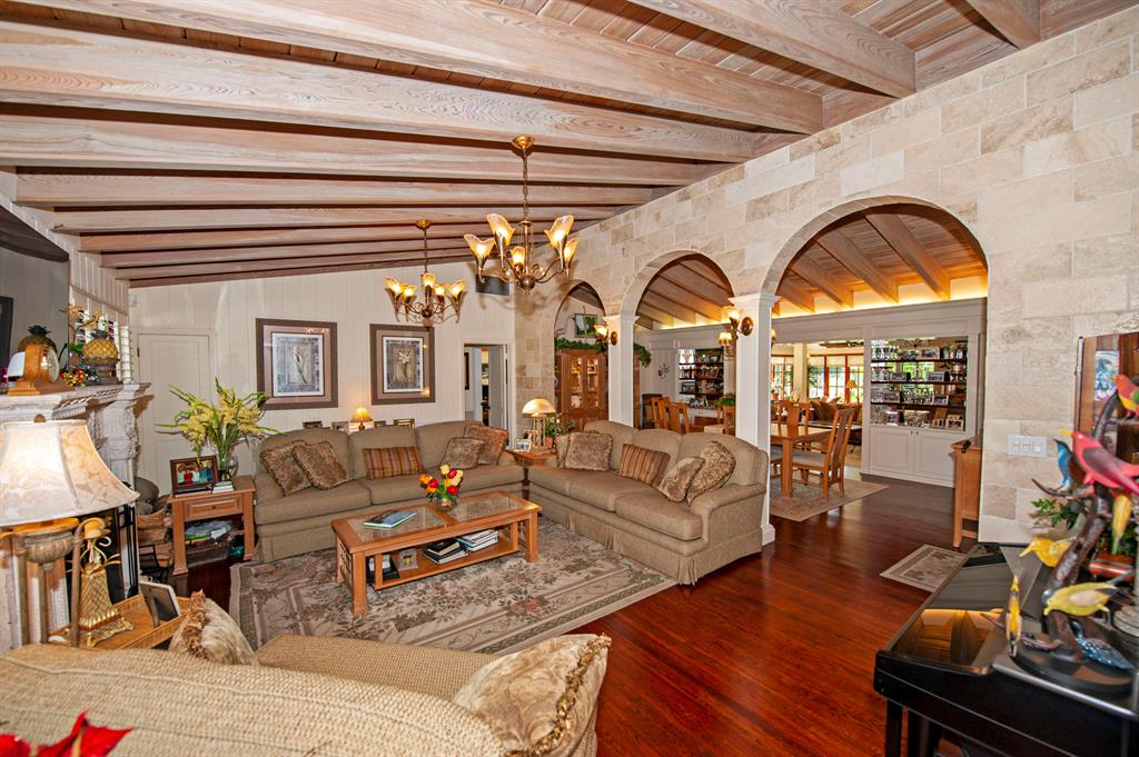 LAKEVIEW HEIGHTS UNIT 1 D - Residential