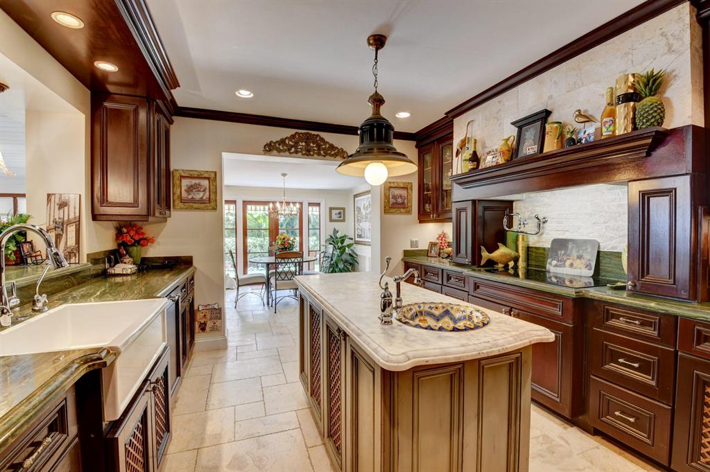 LAKEVIEW HEIGHTS UNIT 1 D - Residential