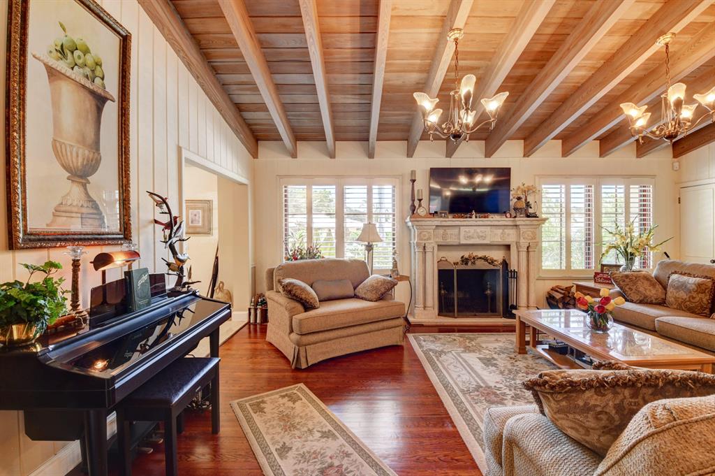 LAKEVIEW HEIGHTS UNIT 1 D - Residential