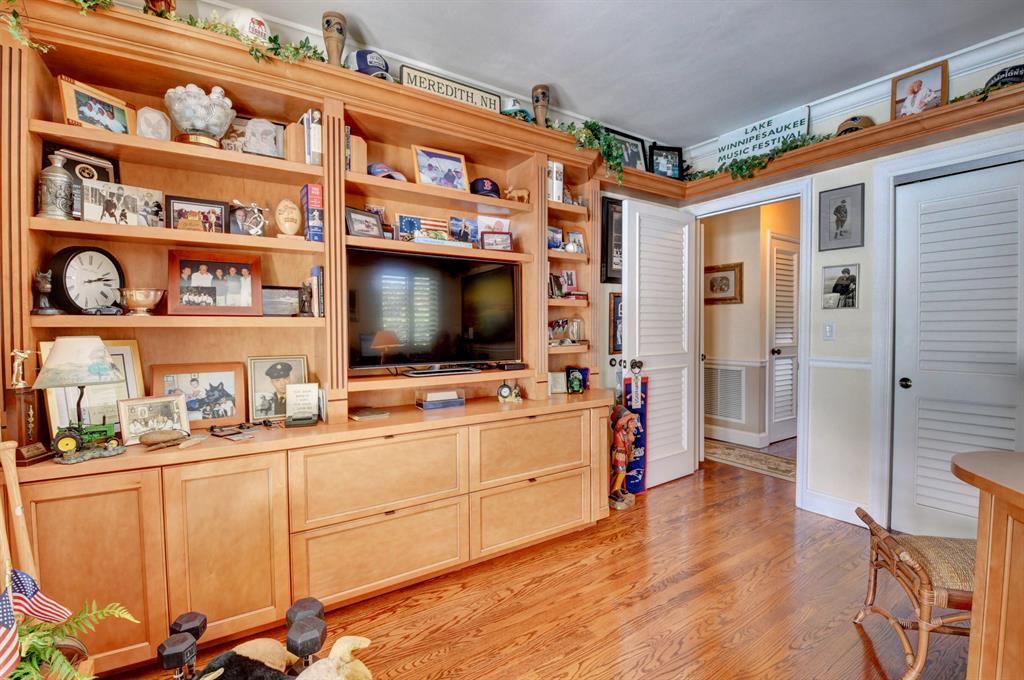 LAKEVIEW HEIGHTS UNIT 1 D - Residential