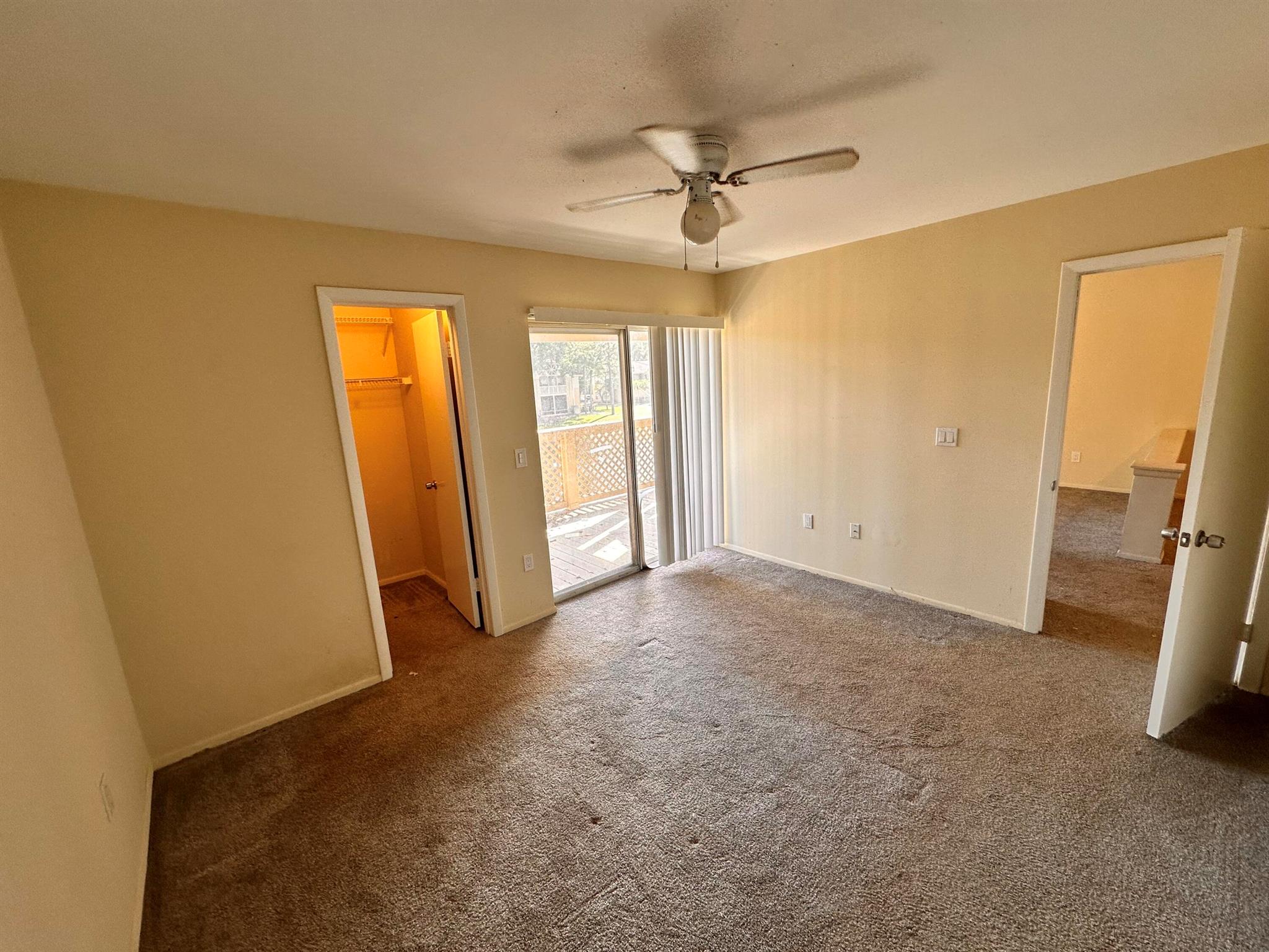 PALM LAKE CONDO - Residential Lease