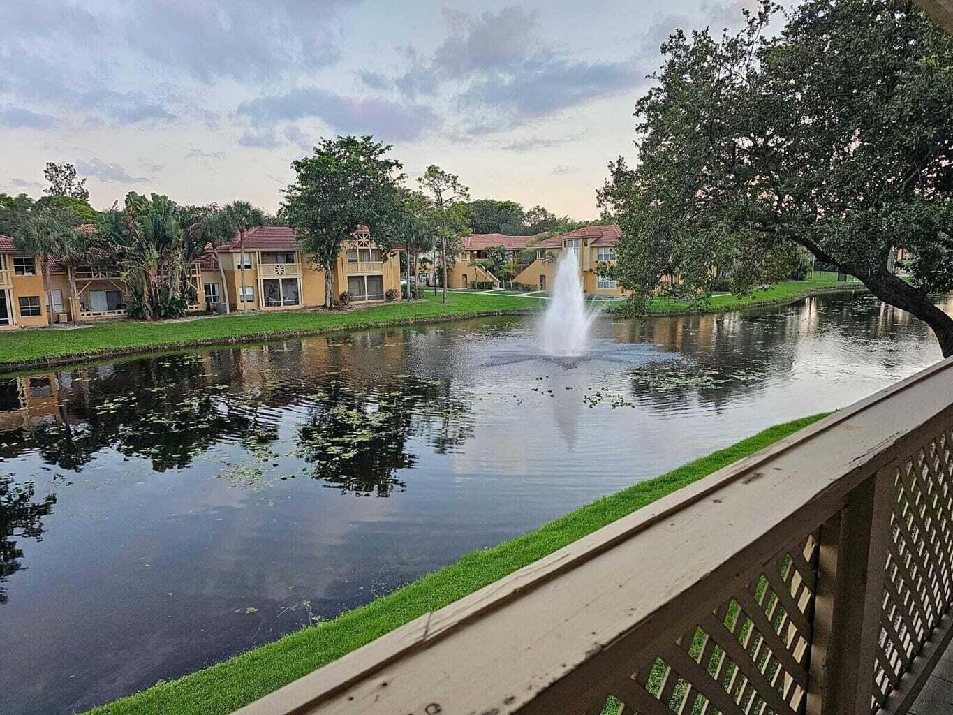 PALM LAKE CONDO - Residential Lease