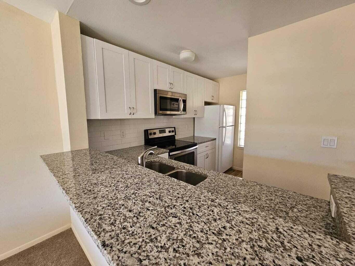 PALM LAKE CONDO - Residential Lease