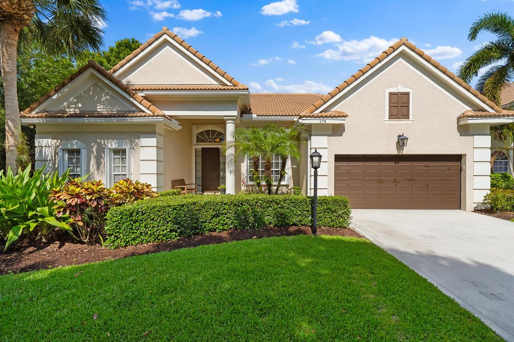 Photo of 174 Satinwood Lane, Palm Beach Gardens, FL 33410 (MLS # R11097448)