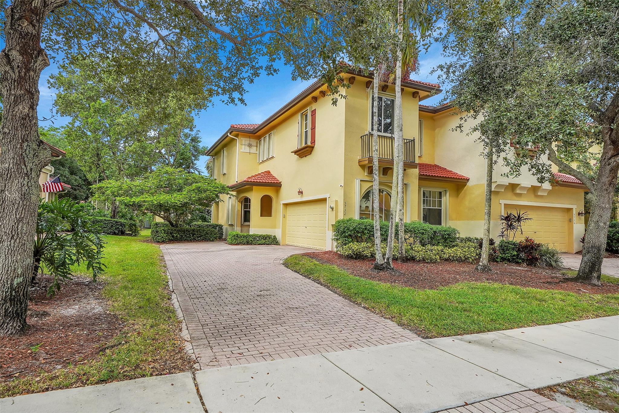5732 NW 119th Ter