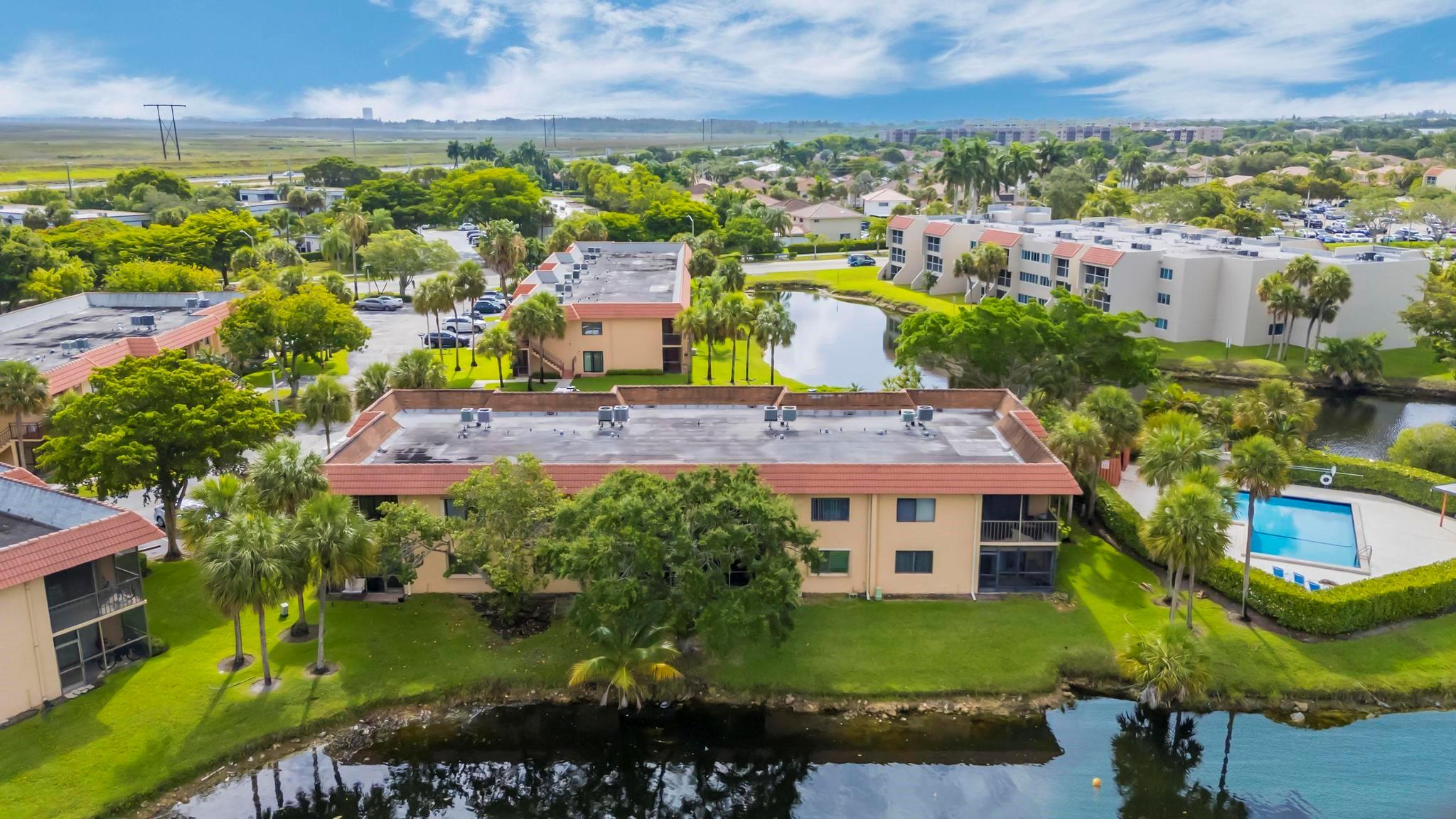 RACQUET CLUB APARTMENTS A - Residential