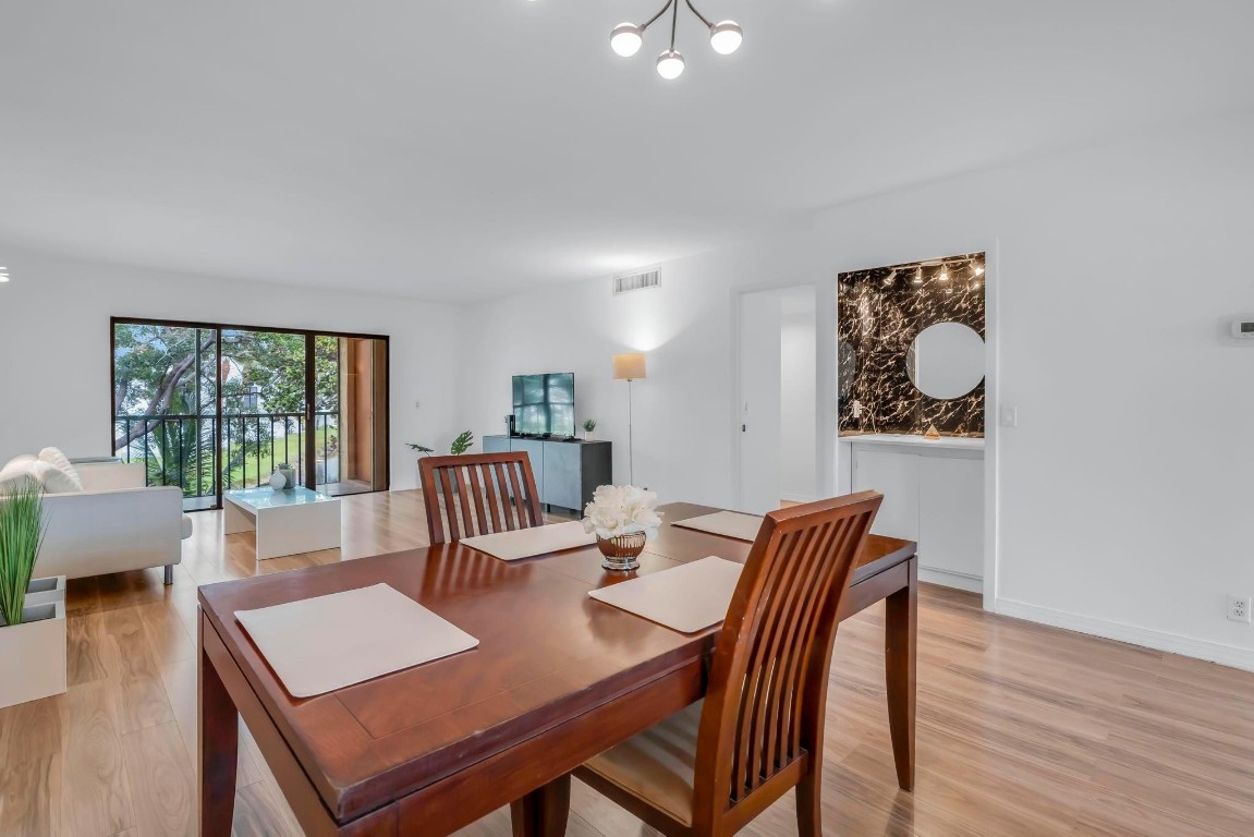 RACQUET CLUB APARTMENTS A - Residential