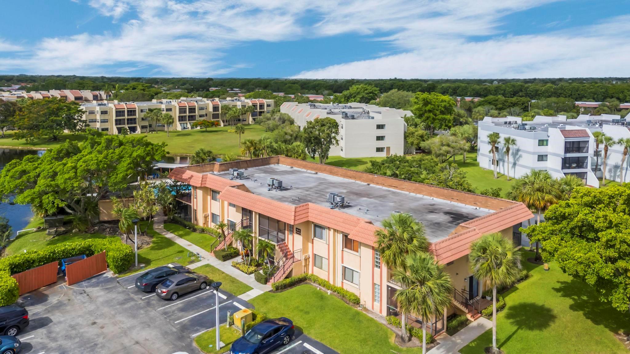 RACQUET CLUB APARTMENTS A - Residential