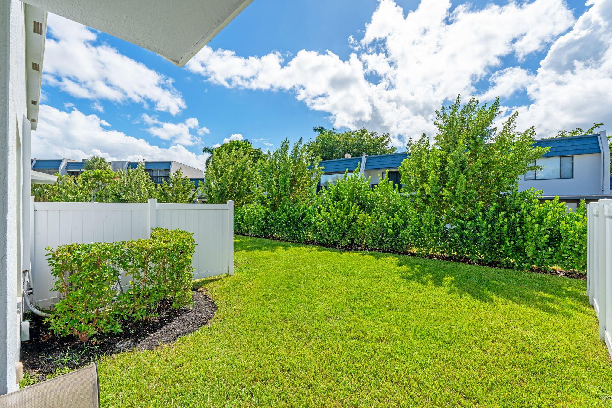 LAKESHORE AT THE FOUNTAIN - Residential Lease