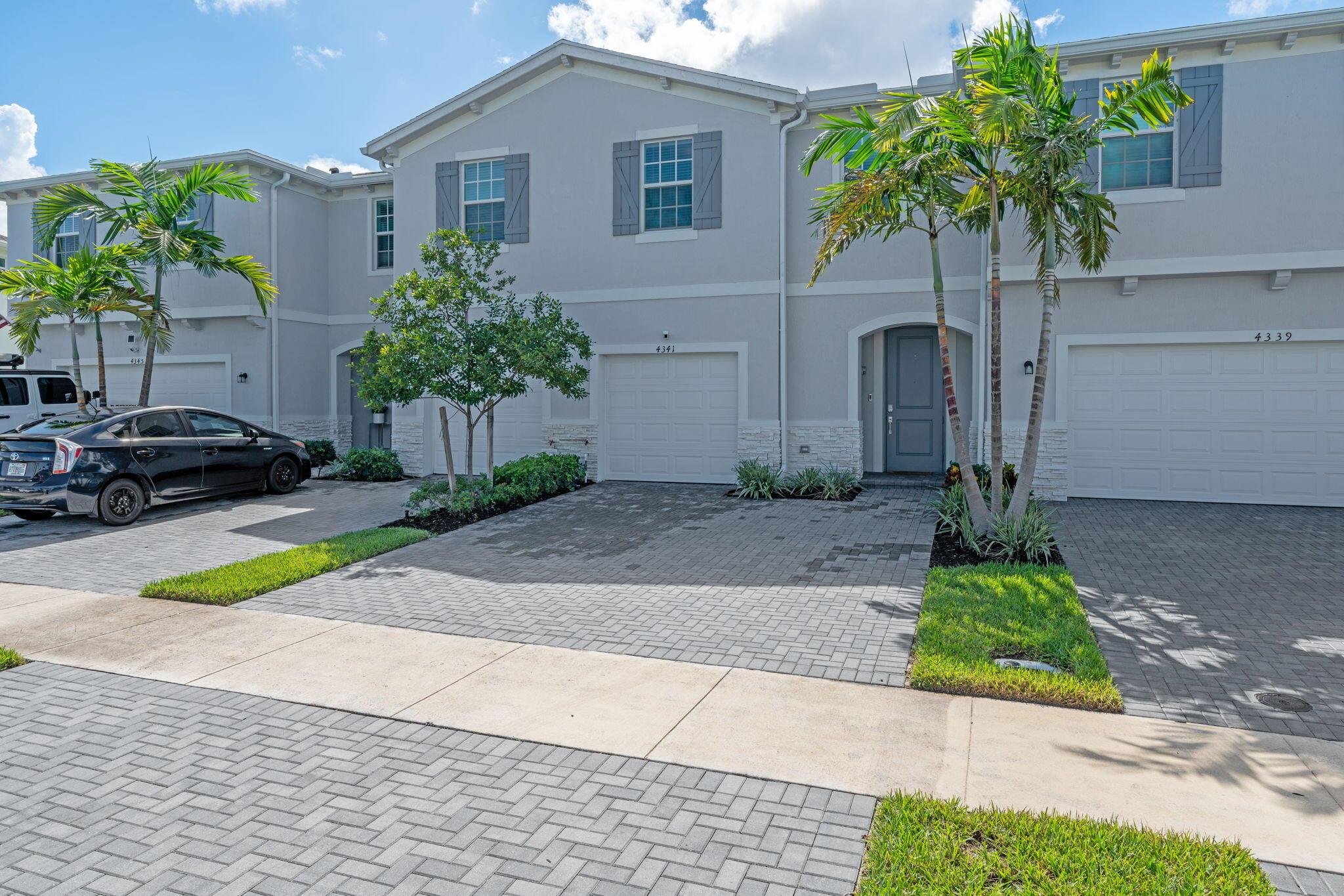 LAKESHORE AT THE FOUNTAIN - Residential Lease