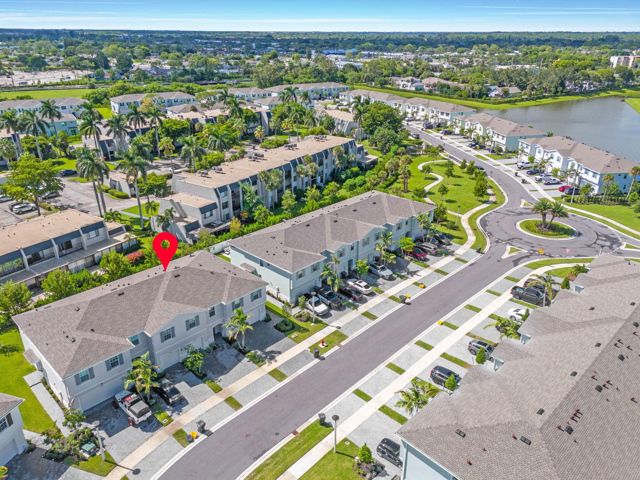 LAKESHORE AT THE FOUNTAIN - Residential Lease
