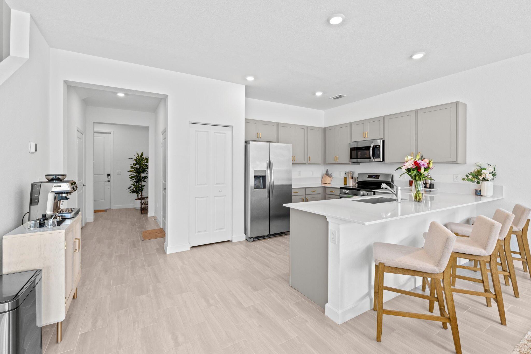 LAKESHORE AT THE FOUNTAIN - Residential Lease