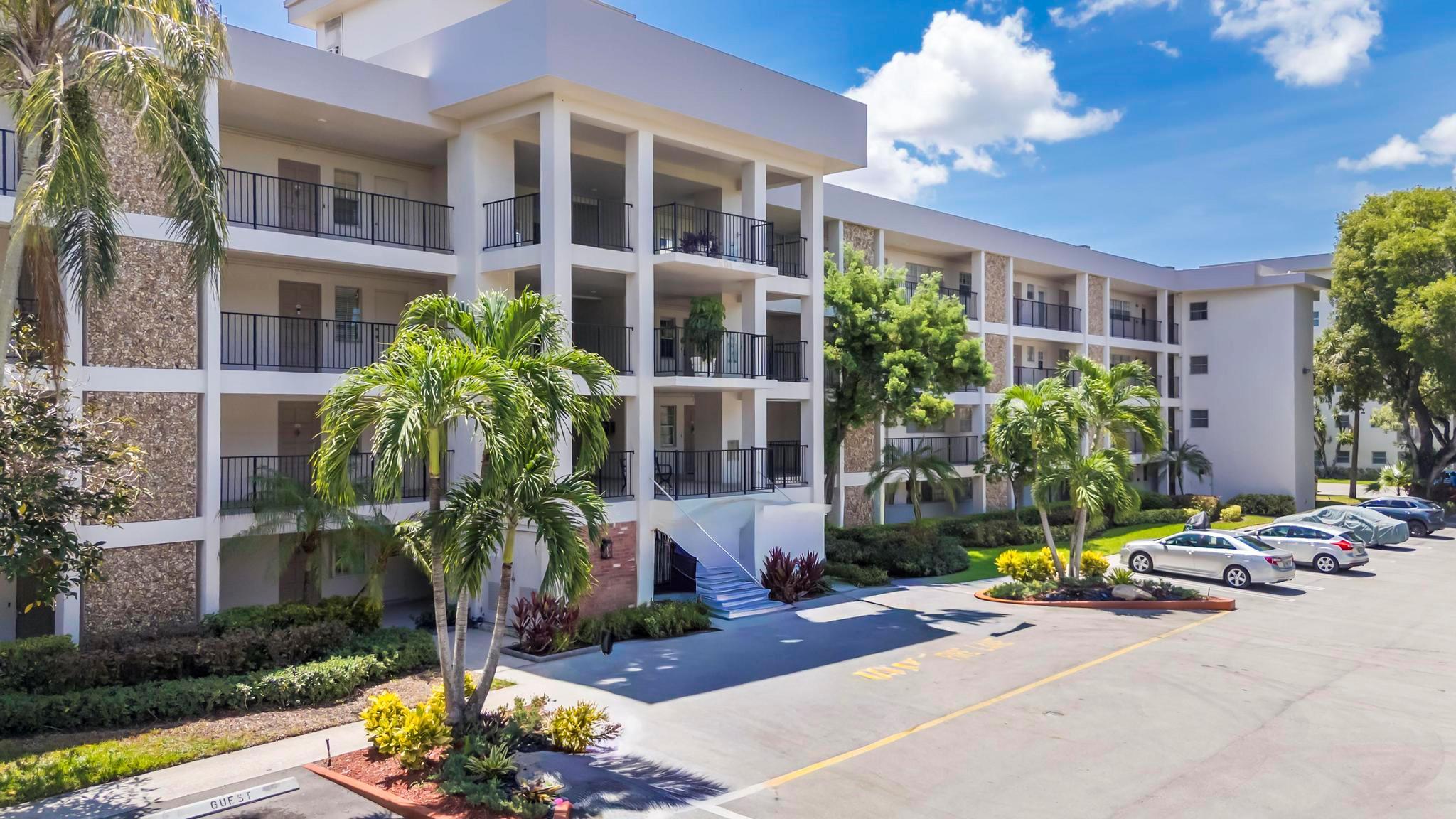 2800 N Palm Aire Drive 401