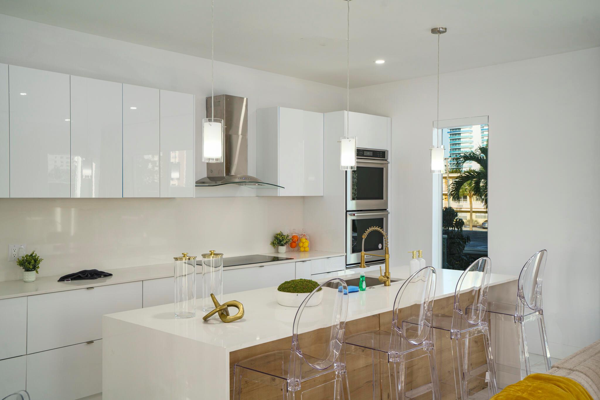 POMPANO BY THE SEA - Residential Income