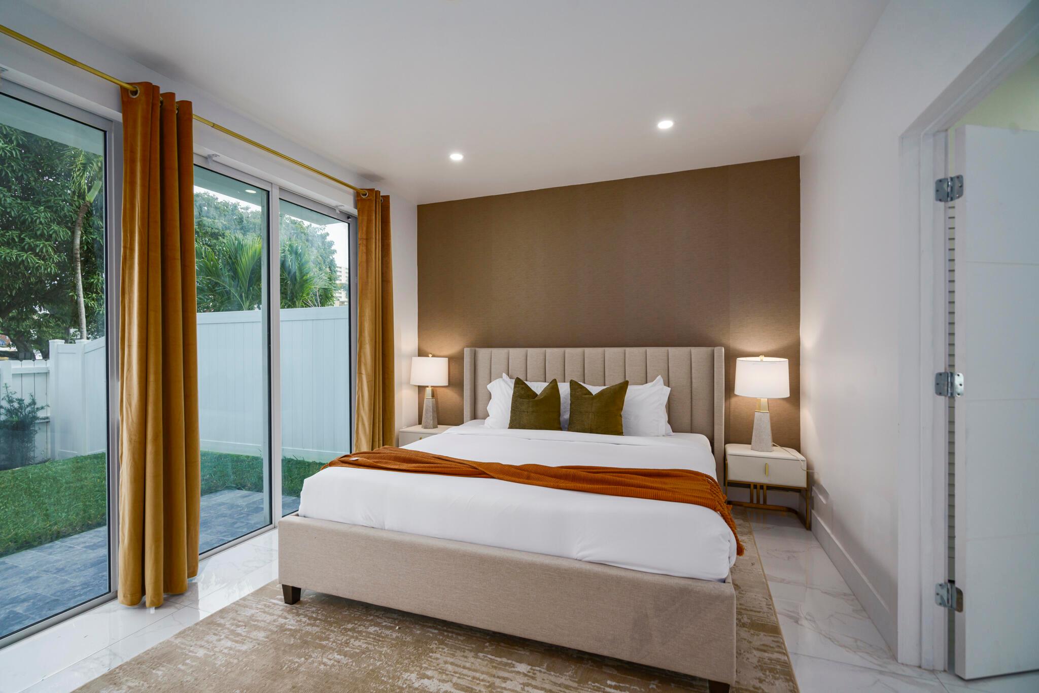 POMPANO BY THE SEA - Residential Income