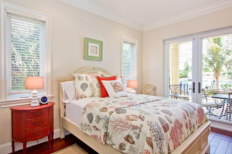 POINSETTIA GARDENS 29-32 - Residential